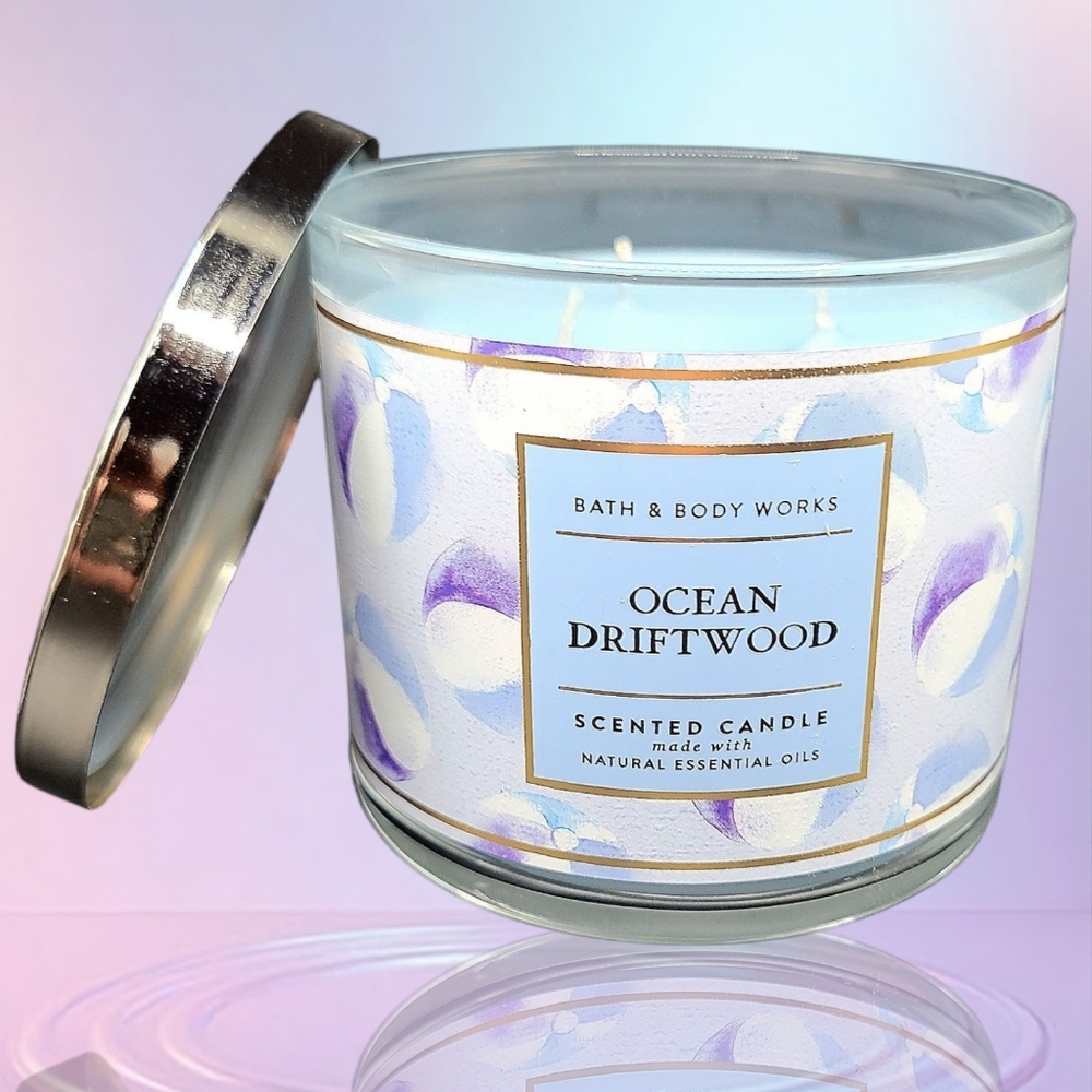 OCEAN DRIFTWOOD 3-WICK CANDLE BY BATH AND BODY WORKS